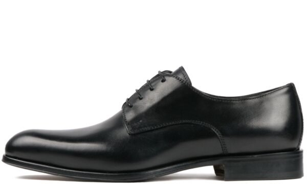 Derby Black